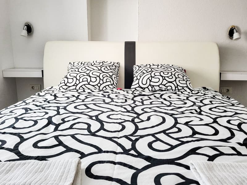 Apartment 7, bedroom